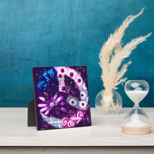 Tabletop Plaque Whimsical Abstract Peace Sign (Insitu)