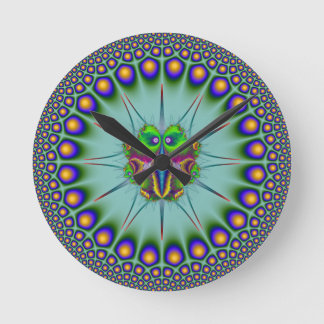 Taggert Bug in 24 Point Circular Frame Round Clock