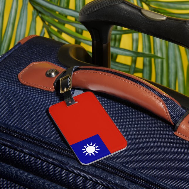 Taiwan flag luggage tag (Front Insitu 1)