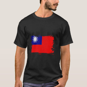 Taiwan Flag Vintage Taiwanese Pride Taiwanese Root T-Shirt