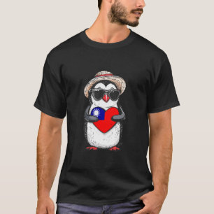 Taiwanese Pride Heart Cute Penguin Taiwanese Roots T-Shirt