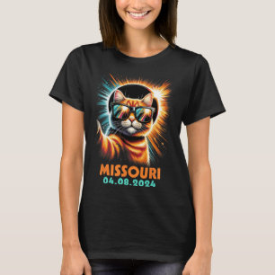 Taking A Selfie Total Solar Eclipse 2024 Missouri T-Shirt