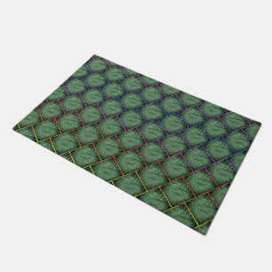 Tapete verde sob 'telinha' colorida, ou quadrados doormat