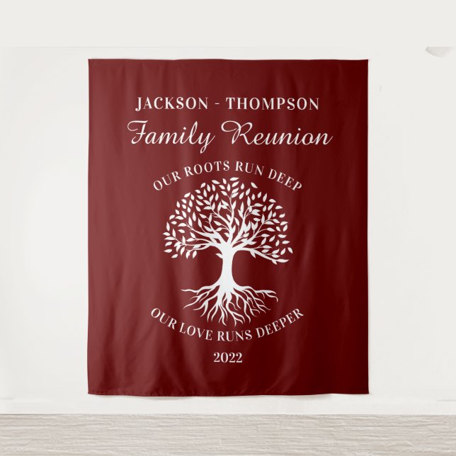 Tapiz Family reunion tree backdrop banner burgundy Tapestry (Front)