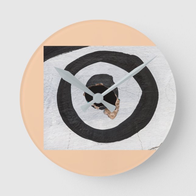 target tears up round clock (Front)