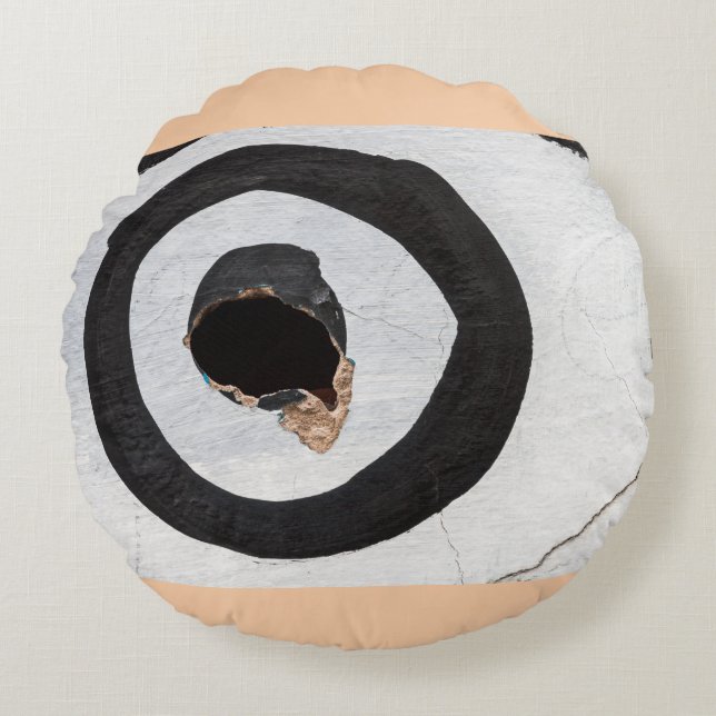 target tears up round pillow (Front)