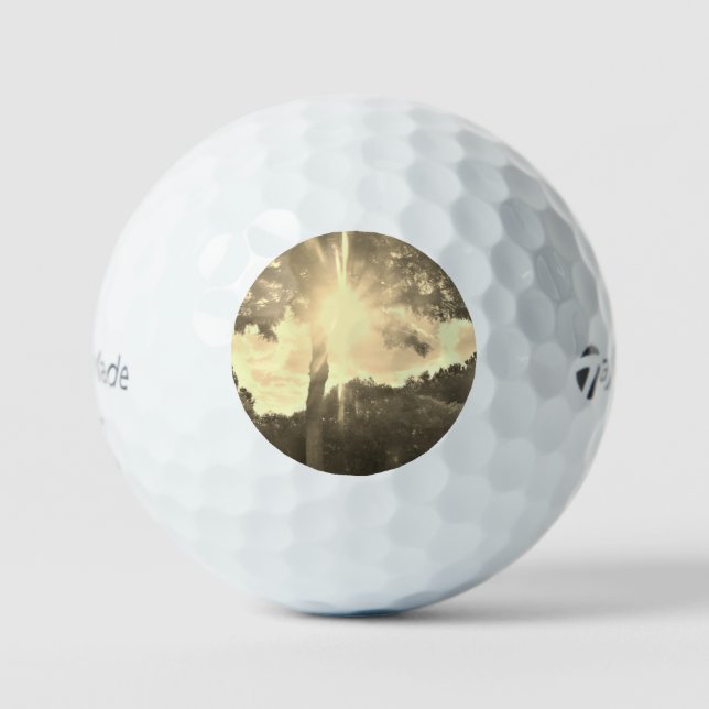 TAYLOR MADE TP5 Golf Balls ART AND DESIGN STYLE  (Front)