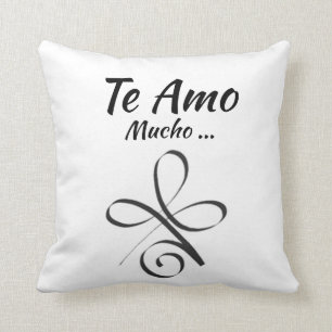 Te Amo Mucho (Pillow) Cushion