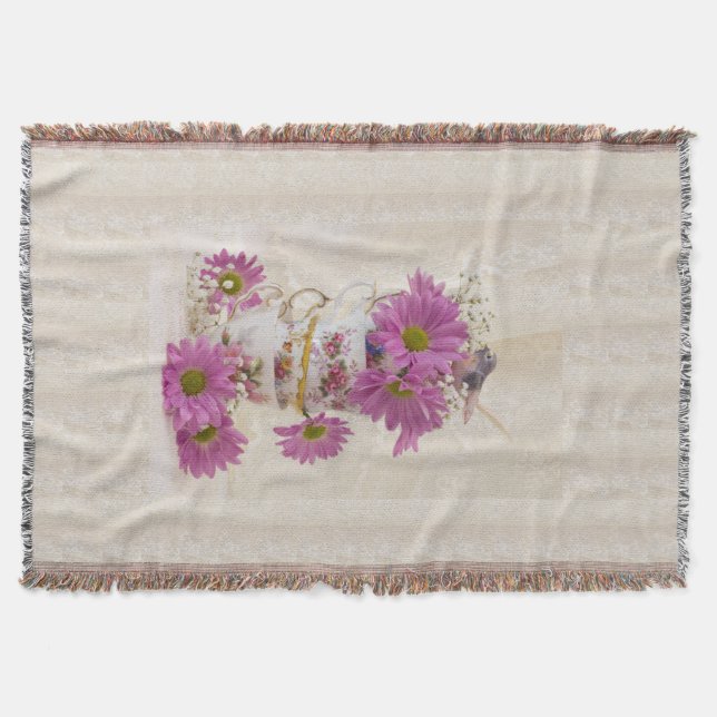 Tea Cups And Daisies Throw Blanket (Front)