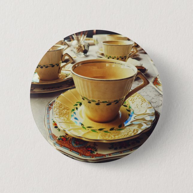 "Tea O'Clock" 6 Cm Round Badge (Front)
