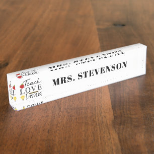 Teacher quote apple and pencil nameplate