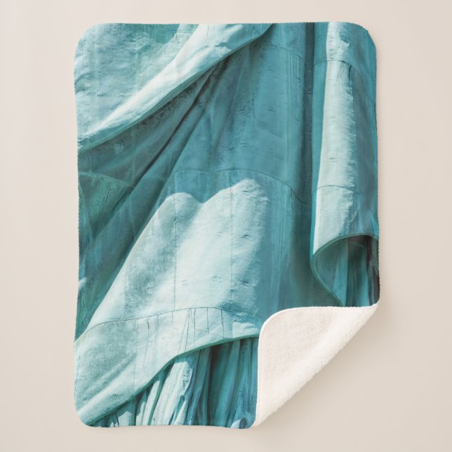 Teal fabric cover sherpa blanket (Front)