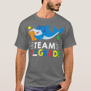 Team 2nd Grade Reading Shark Back To School Book L T-Shirt