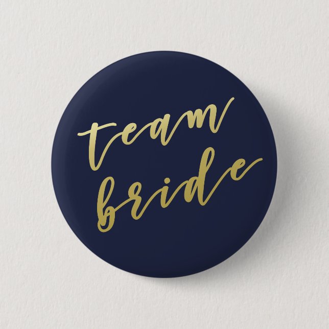 Team Bride | Faux Gold Script White 6 Cm Round Badge (Front)