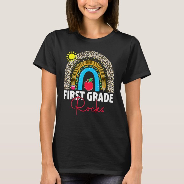 Team First Grade Rocks 1st Back To School Rainbow  T-Shirt (Front)