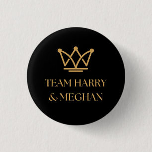 TEAM HARRY & MEGHAN WITH GOLD CROWN 3 CM ROUND BADGE