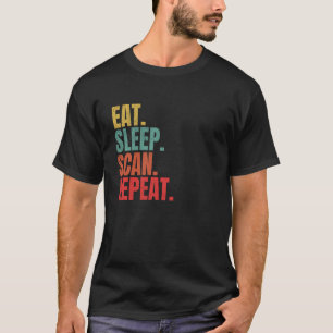 Tech Lover Eat Sleep Scan Repeat Funny IT Humour T-Shirt