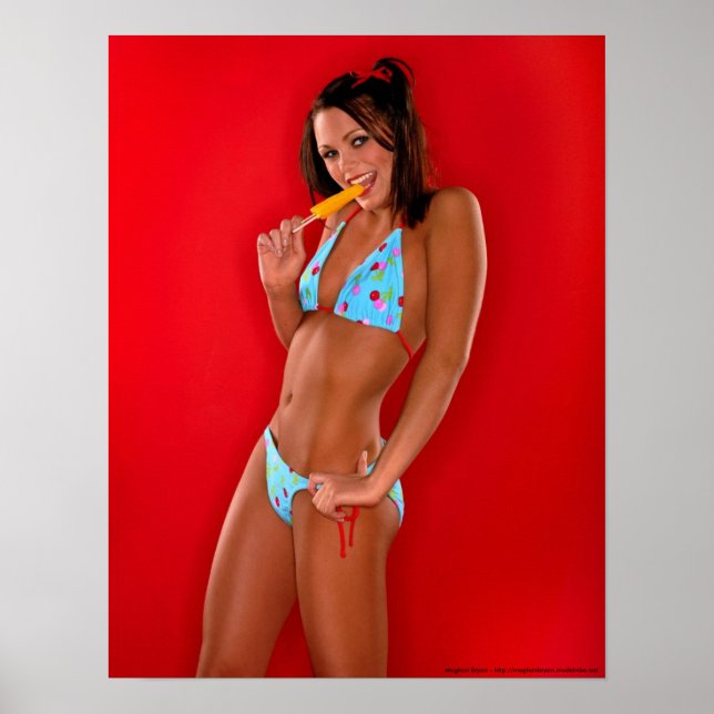 Teeny Weenie Little Polka Dot Bikini Poster (Front)