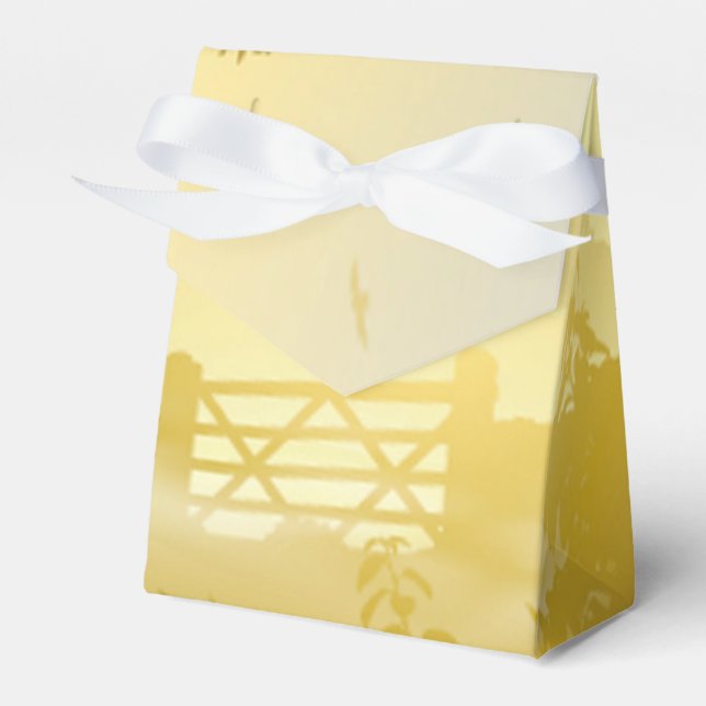 Tent Paper Favour Box Sunny Morning Farm Country R (Front Side)