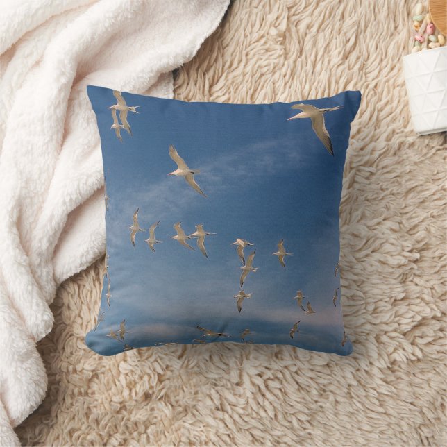 Terns Overhead Cushion (Blanket)