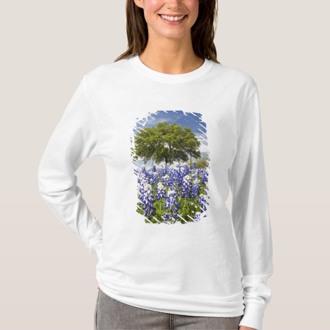 Texas bluebonnets(lupinus texensis) and oak T-Shirt (Front)
