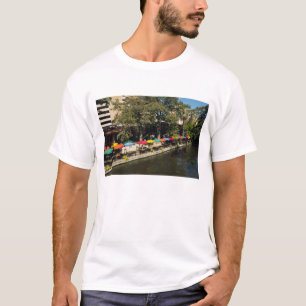 Texas, Riverwalk, dining on river's edge T-Shirt