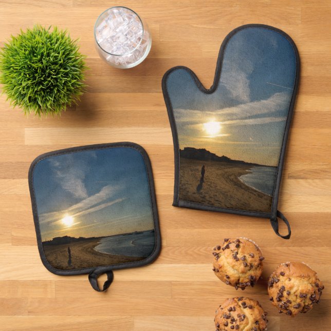 Textured Sunset by Shirley Taylor Oven Mitt & Pot Holder Set (Top Down)