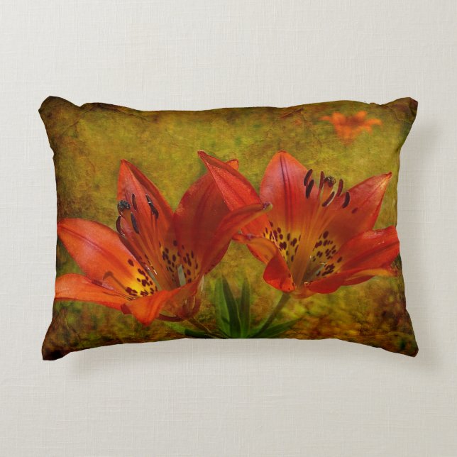 Textured Western Red Prairie Lily Icon Decorative Cushion (Front)