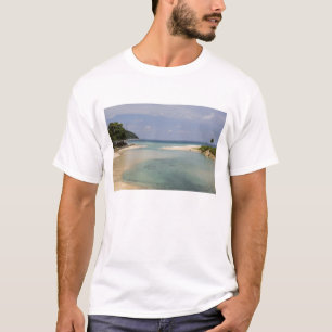 Thailand, Phuket, Nai Harn beach. T-Shirt
