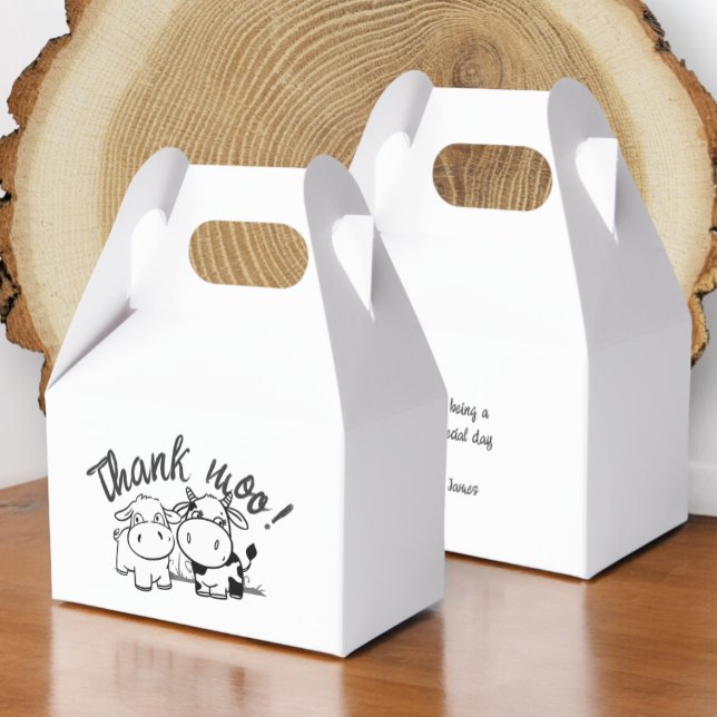 Thank You Cow Themed Wedding Favour Box (Thank You Cow Themed Wedding Favor Boxes from Ricaso with cute cattle couple and thank 'moo' text)