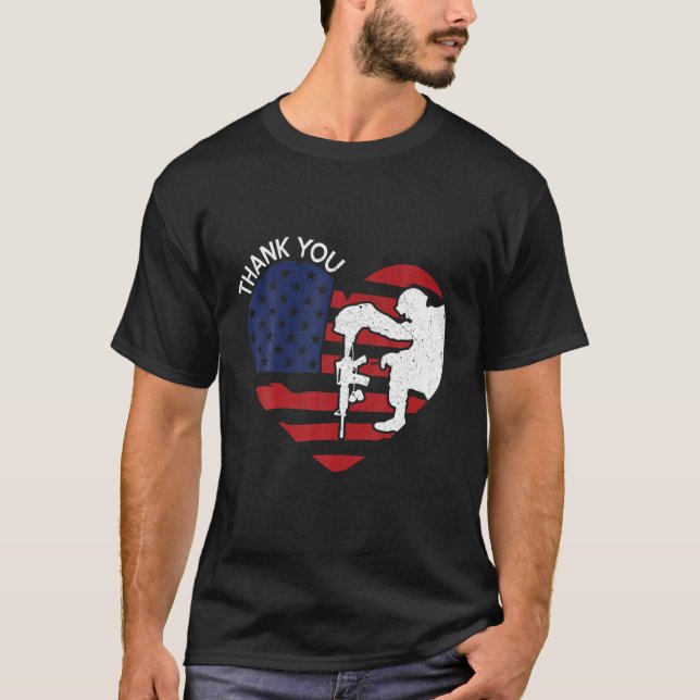Thank You Veterans Day American Flag Heart Men Wom T-Shirt (Front)