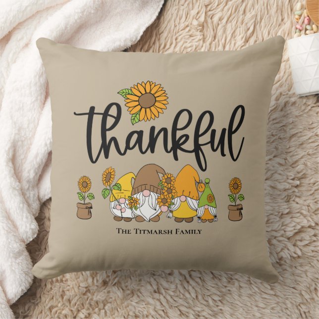 Thankful little sunflower gnome family cushion (Blanket)