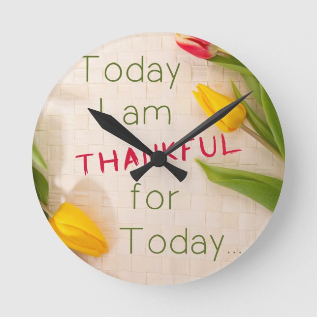 Thankful Motivational Qoutes Round Clock (Front)
