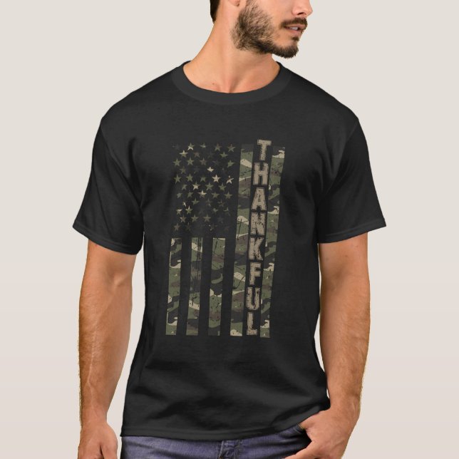 Thankful United States Distressed Camo W Us Flag T-Shirt (Front)