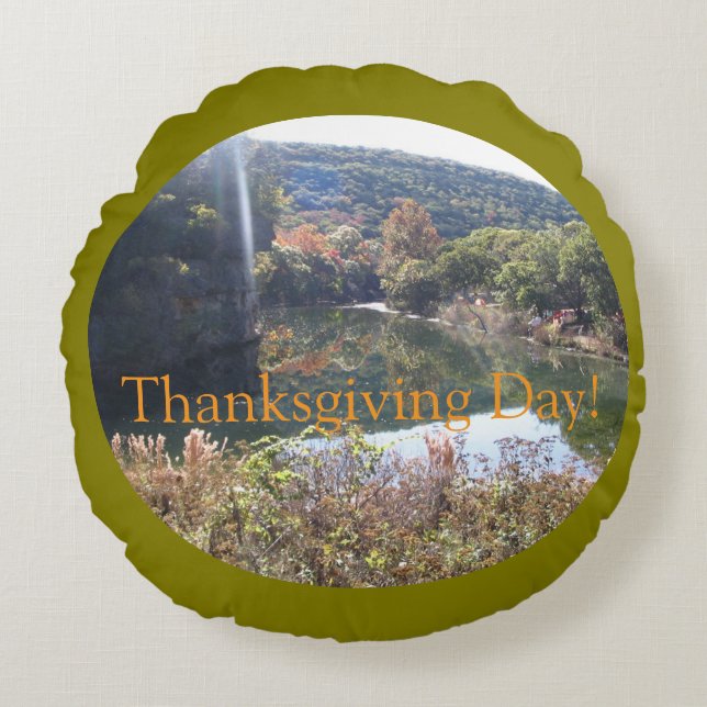 Thanksgiving Day, Round Throw Pillow (Front)