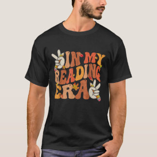 Thanksgiving Groovy In My Reading Era Teacher Autu T-Shirt
