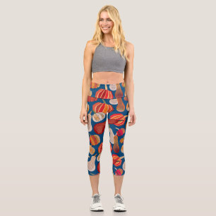 Thanksgiving Harvest: Pumpkin Vintage Art Capri Leggings