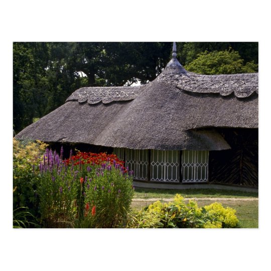 Thatched cottage, England in Europe Postcard