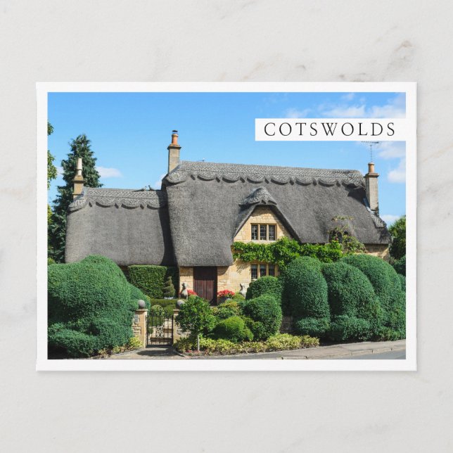 Thatched roof cottage in the Cotswolds Postcard (Front)