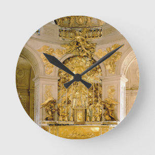The Altar in the Royal Chapel (photo) Round Clock