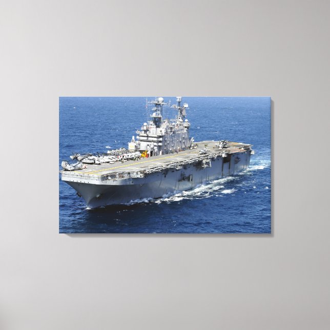 The amphibious assault ship USS Peleliu Canvas Print (Front)