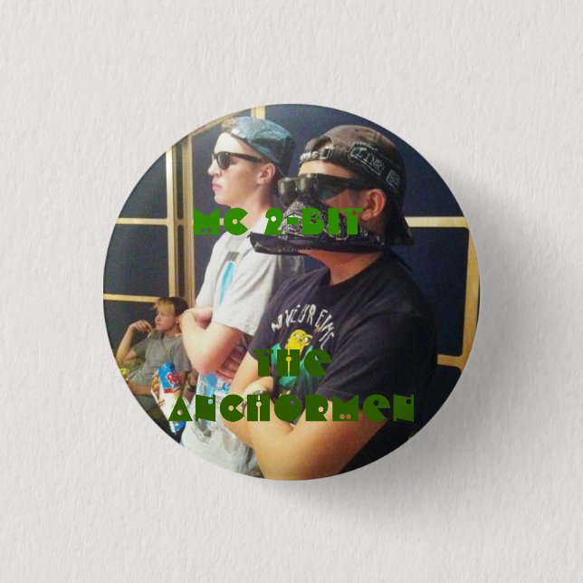 The Anchormen: Kennan 3 Cm Round Badge (Front)