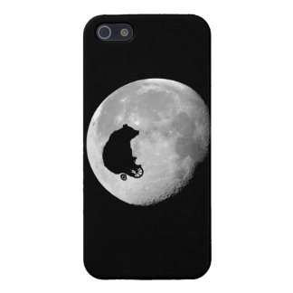 The Bear in the Moon iPhone 5 Cover