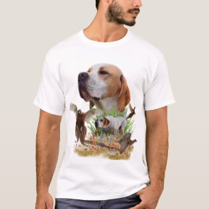 The beautiful pointer in the field  T-Shirt