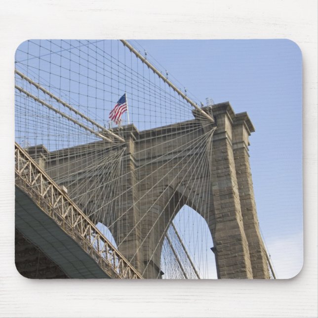 The Brooklyn Bridge in New York City, New Mouse Mat (Front)