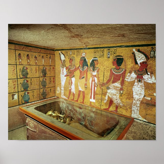 The burial chamber in the Tomb of Tutankhamun Poster (Front)