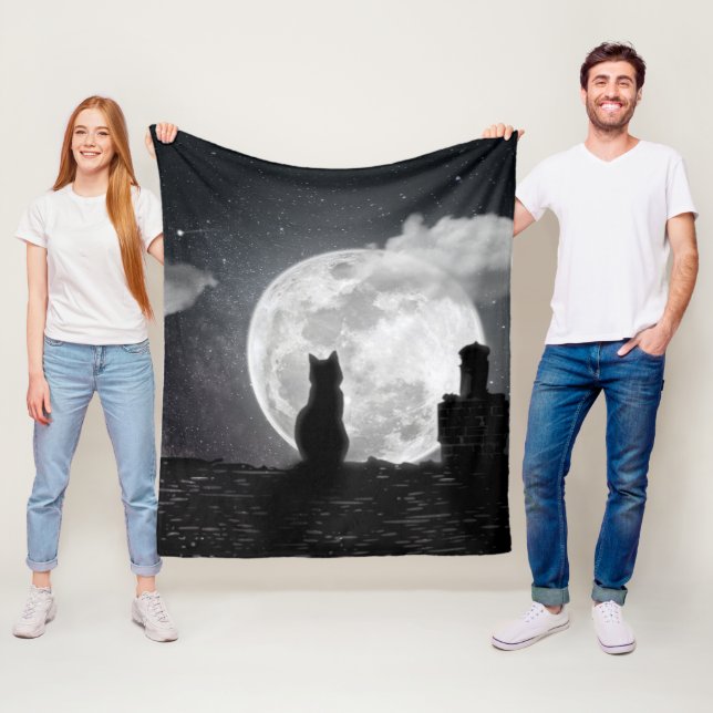 The cat dreams of the moon fleece blanket (In Situ)