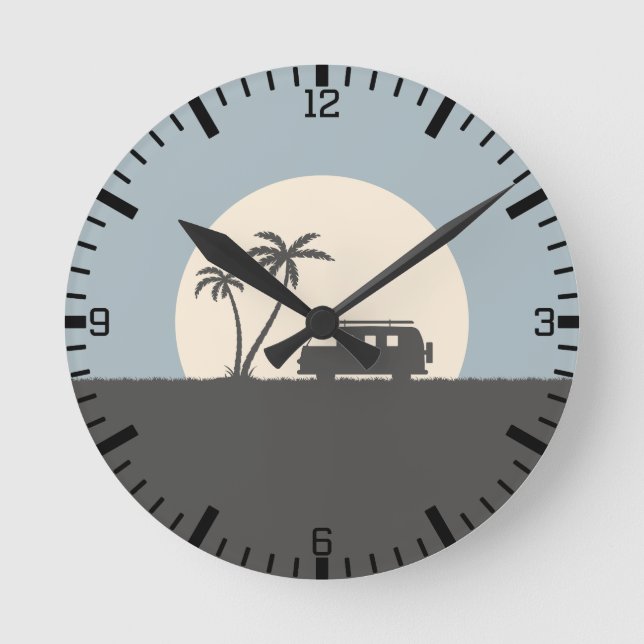 The Coastal Escape Round Clock (Front)