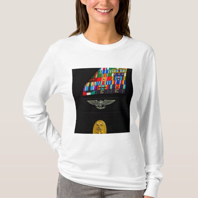 The command master chief badge T-Shirt (Front)
