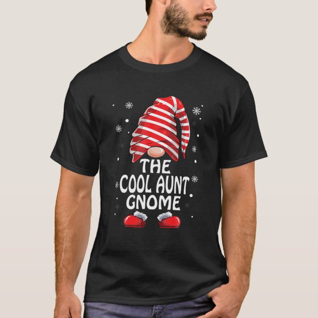 The Cool Aunt Gnome Matching Family Christmas Paja T-Shirt (Front)